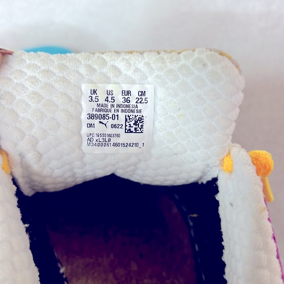 Puma “Out Of Season” Suede Classix sz 4.5/Women 6/6.5 - Picture 5 of 6